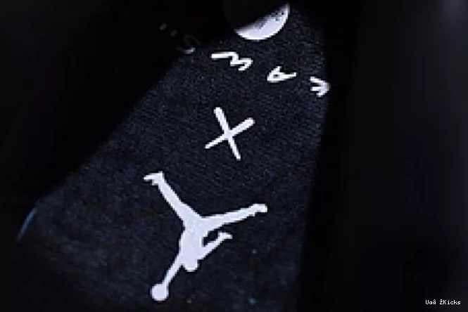 black 4 retro 540 kaws Air Nike 930155- 2906 Vibrant Jordan 0826